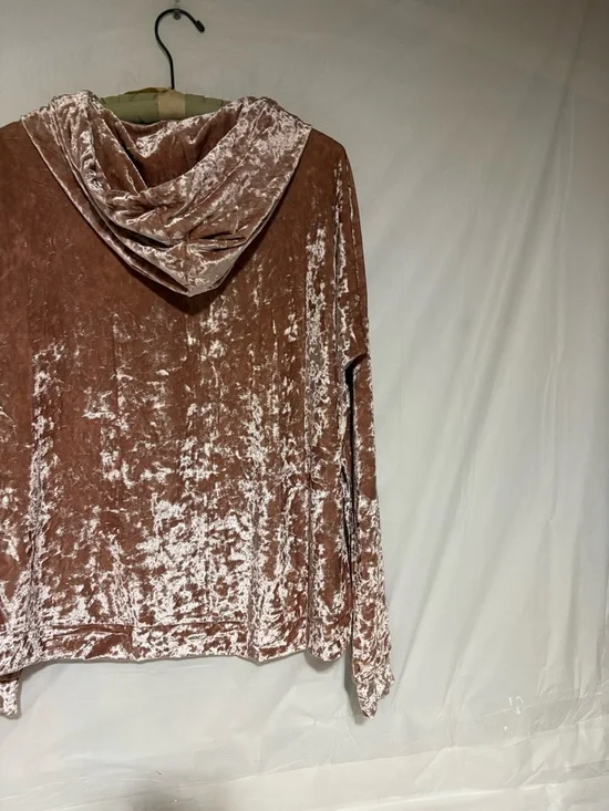 POL Crushed Velvet Zip Hoodie in Dusty Rose - Picture 7 of 13